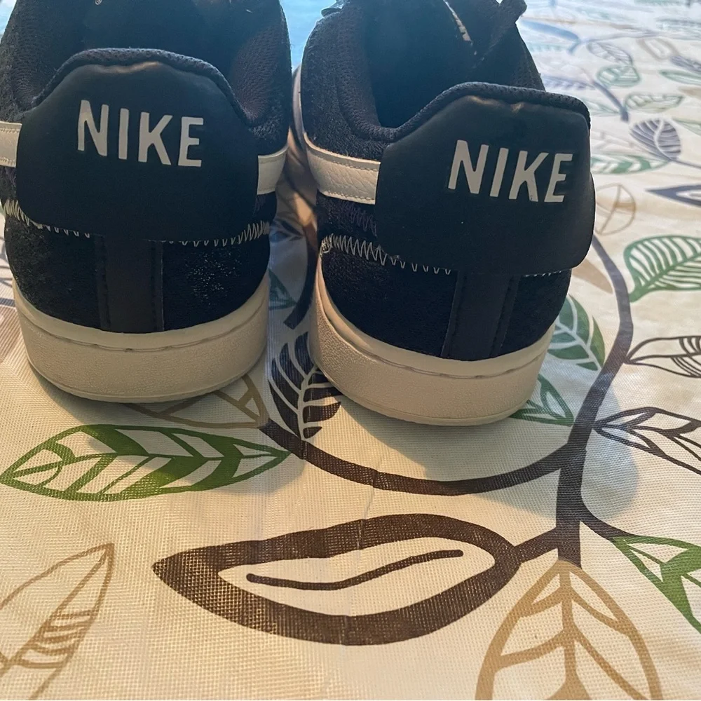 Men’s Nike‎ Court Vision low top sneakers, black with white trim, size 9 US size